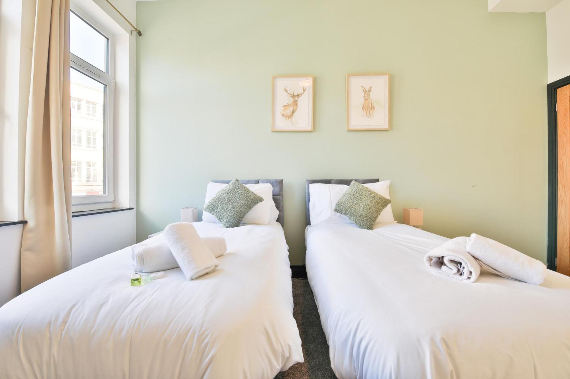 The Kingsway- 2 Bedroom Central Swansea Apartments By Stayright Exterior foto