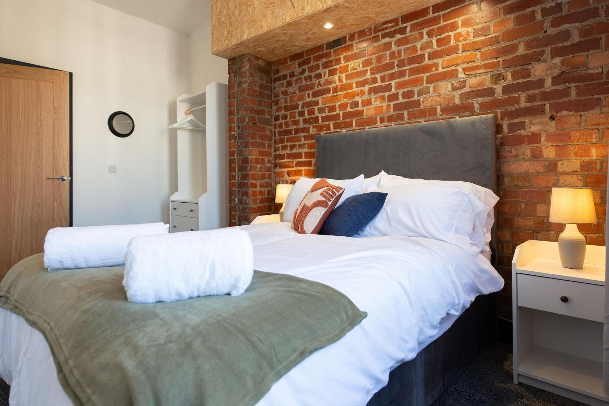 The Kingsway- 2 Bedroom Central Swansea Apartments By Stayright Exterior foto
